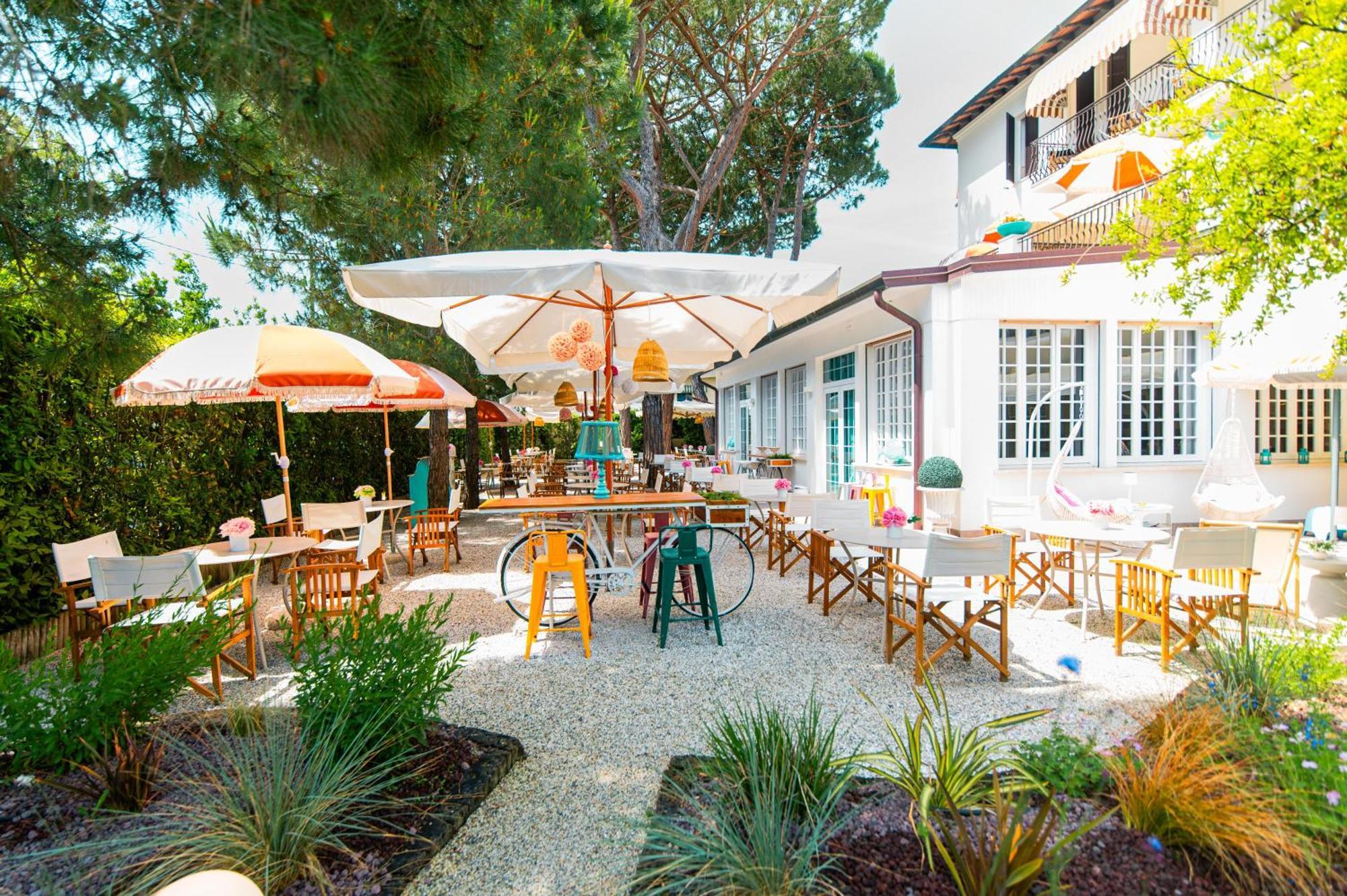 Hotel La Pineta Al Mare Forte dei Marmi Exterior photo